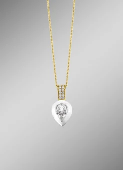 Anhänger mit Brillanten und Diamanten