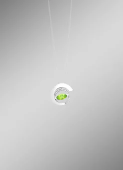 Anhänger mit echt Peridot und synth. Zirkonia