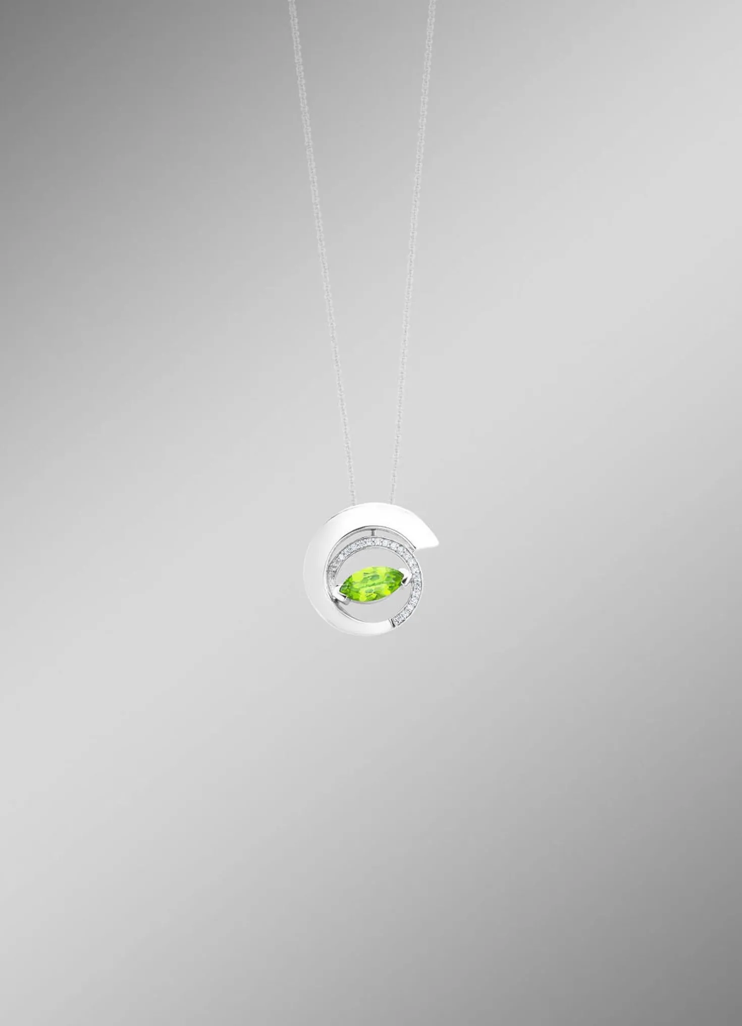 Anhänger mit echt Peridot und synth. Zirkonia