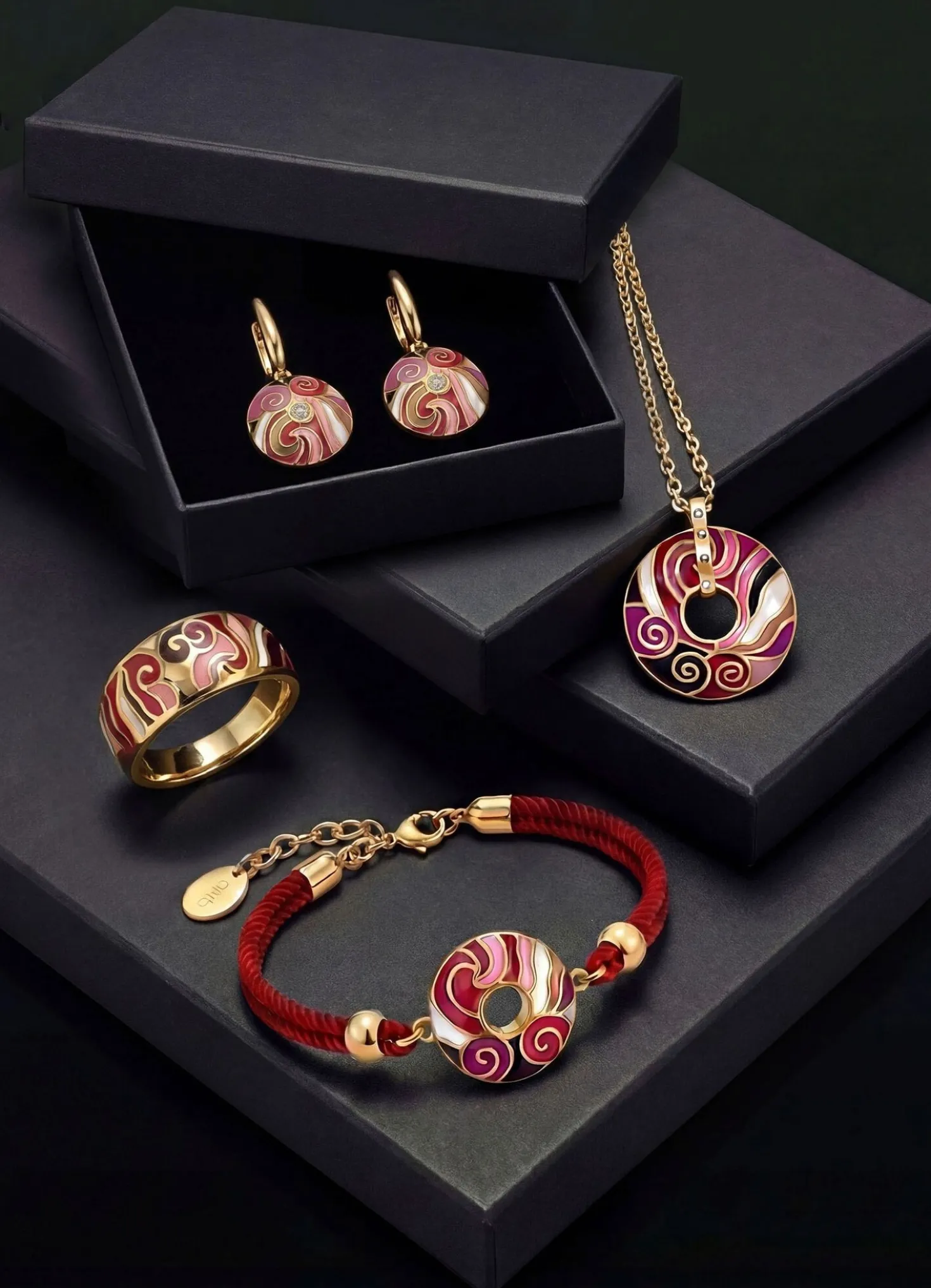 Armband mit Mosaik in Rot- und Pinktönen