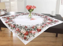 Aussdrucksstarke Tischdecke mit bezauberndem Rosen-Dessin