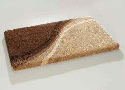 Badgarnitur mit rutschhemmender Latex-Rückseite