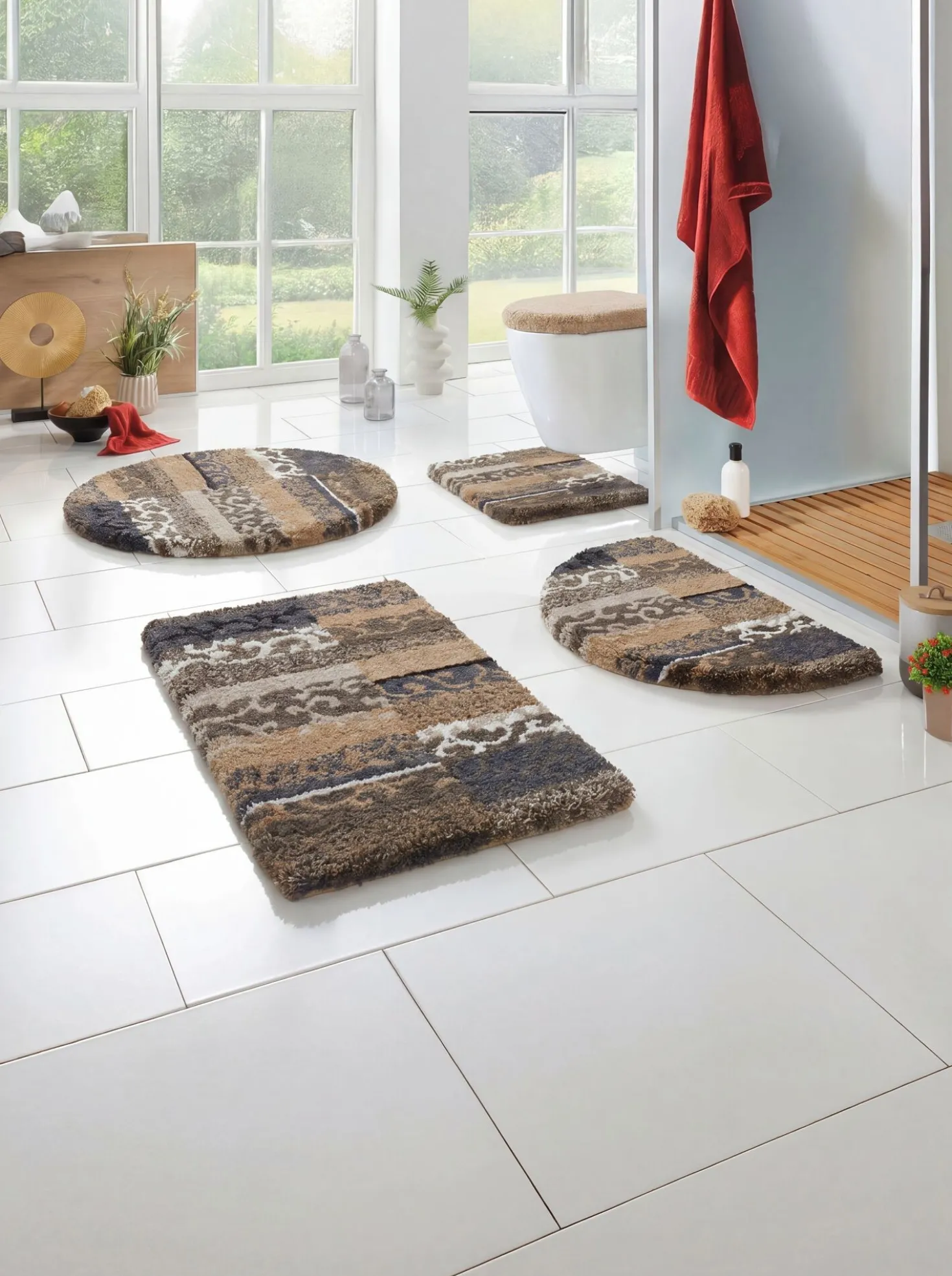 Barfußweiche Badgarnitur in Patchwork-Optik