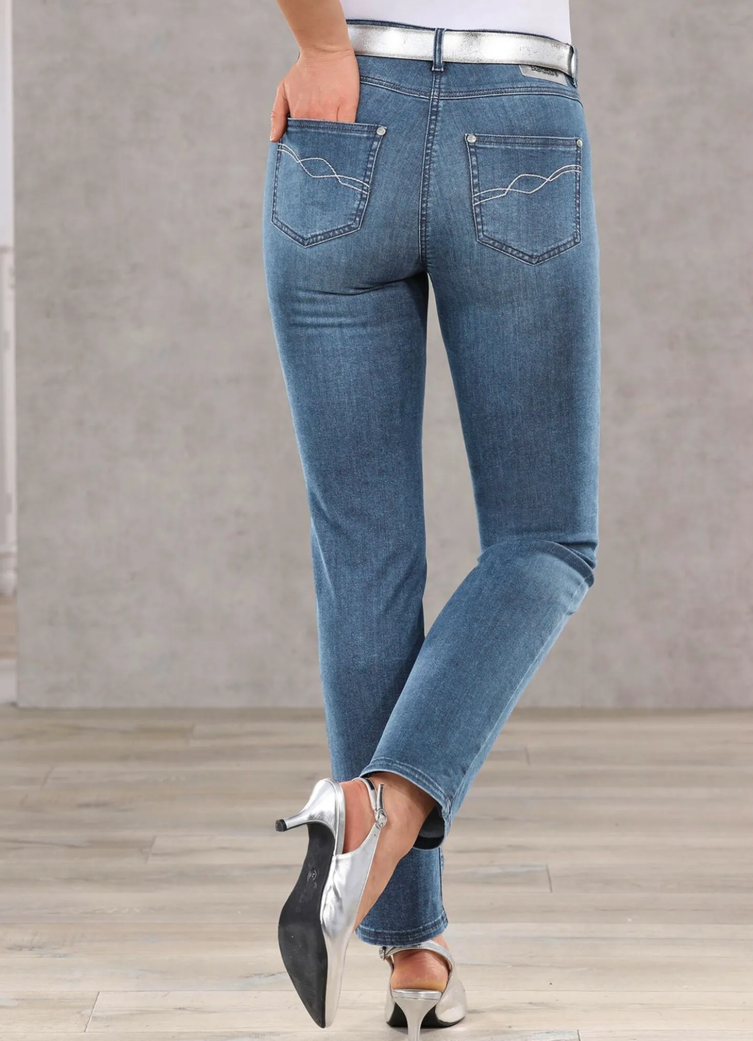 Bauchweg-Jeans in 5-Pocket-Form