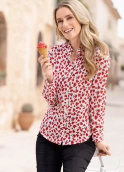 Bluse mit Herzchen