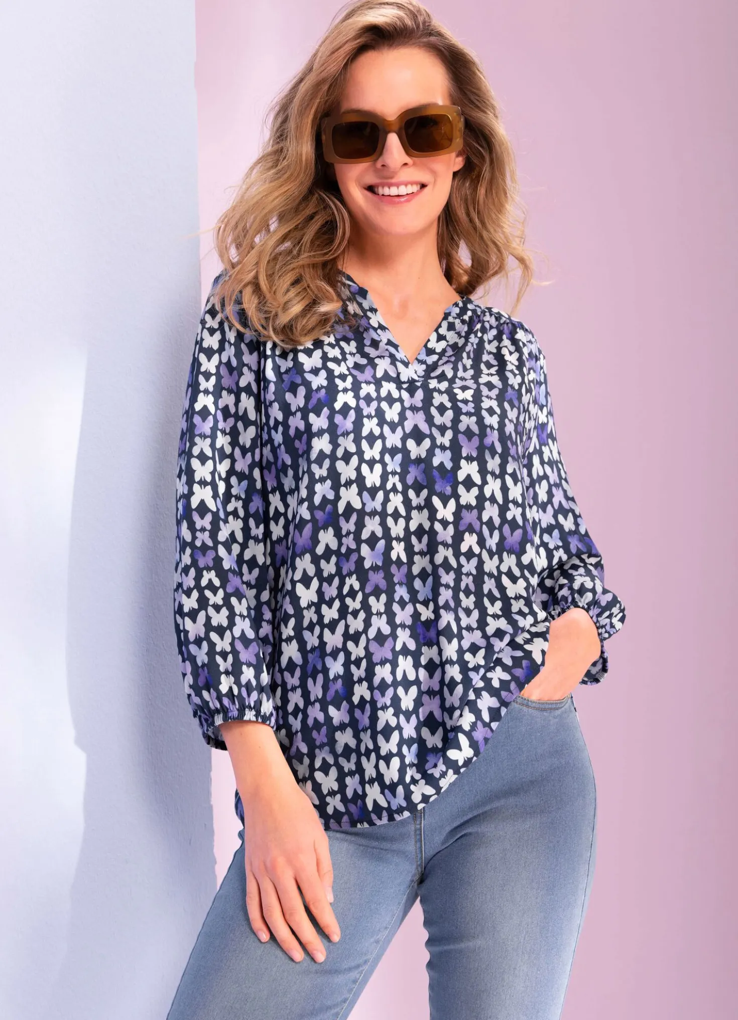 Bluse mit Schmetterlings-Dessin
