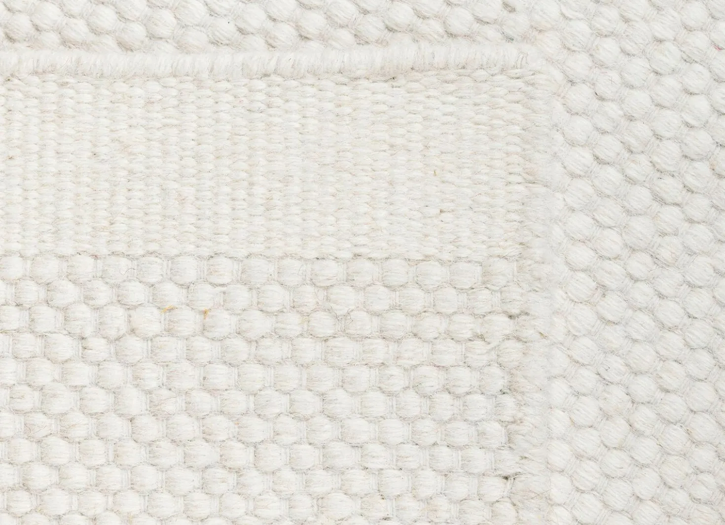 Brücken und Teppiche aus feuchtigkeitsregulierender Naturfaser