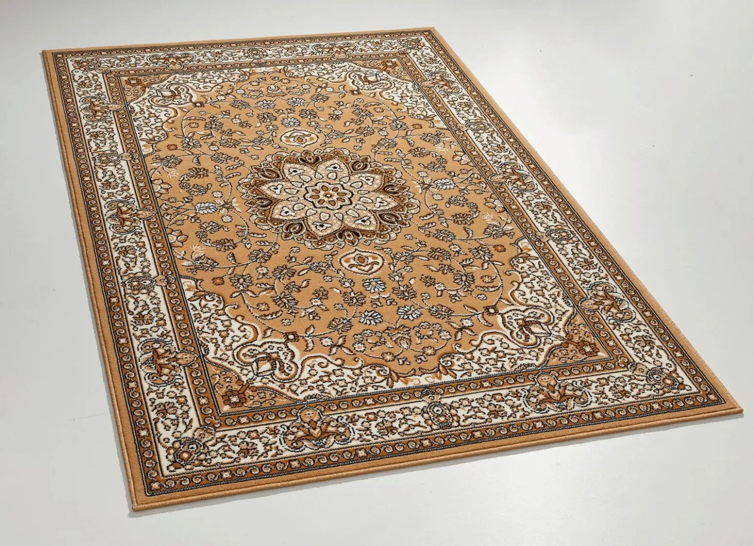 Brücken und Teppiche mit orientalischen Ranken- und Blütenmustern