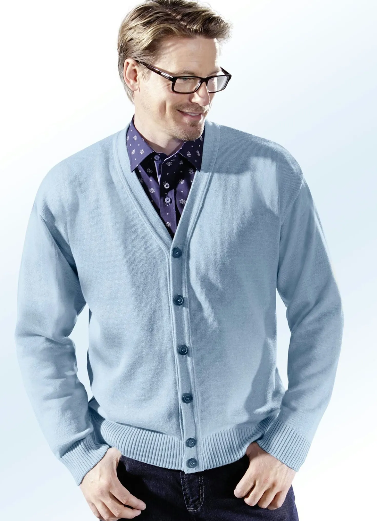 Cardigan mit durchgehender Knopfleiste