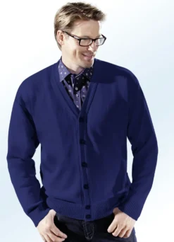 Cardigan mit durchgehender Knopfleiste