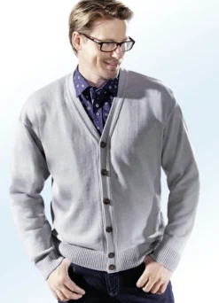 Cardigan mit durchgehender Knopfleiste