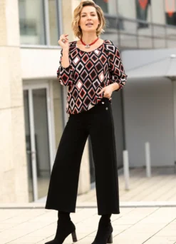 Culotte mit Zierknöpfen