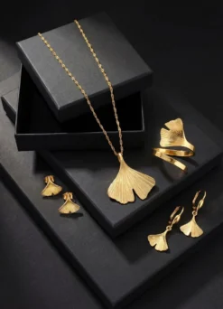 Damenring mit Ginkgo-Blatt-Motiv