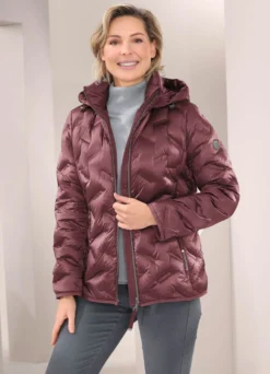 Daunenjacke mit abnehmbarer Kapuze