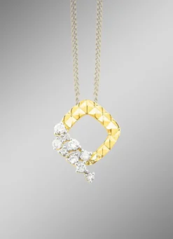 Diamantierter Anhänger mit 9 Brillanten