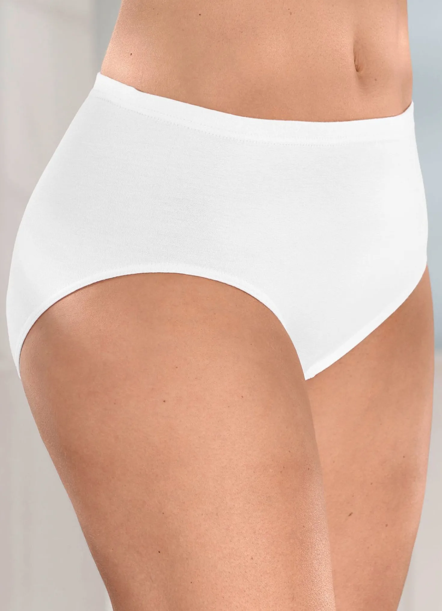 Dreierpack Slips aus anschmiegsamem Material