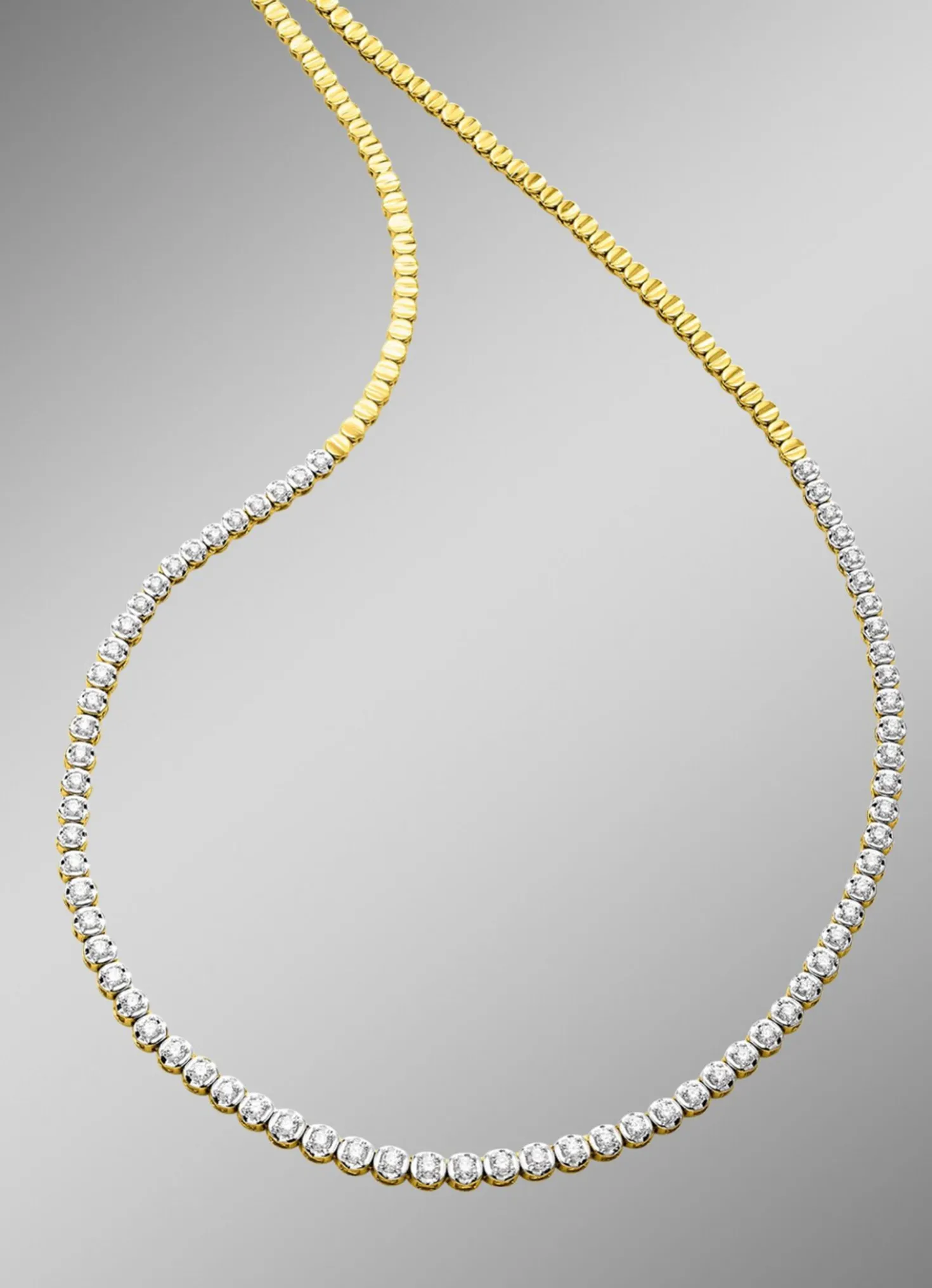 Edle Halskette mit Brillanten