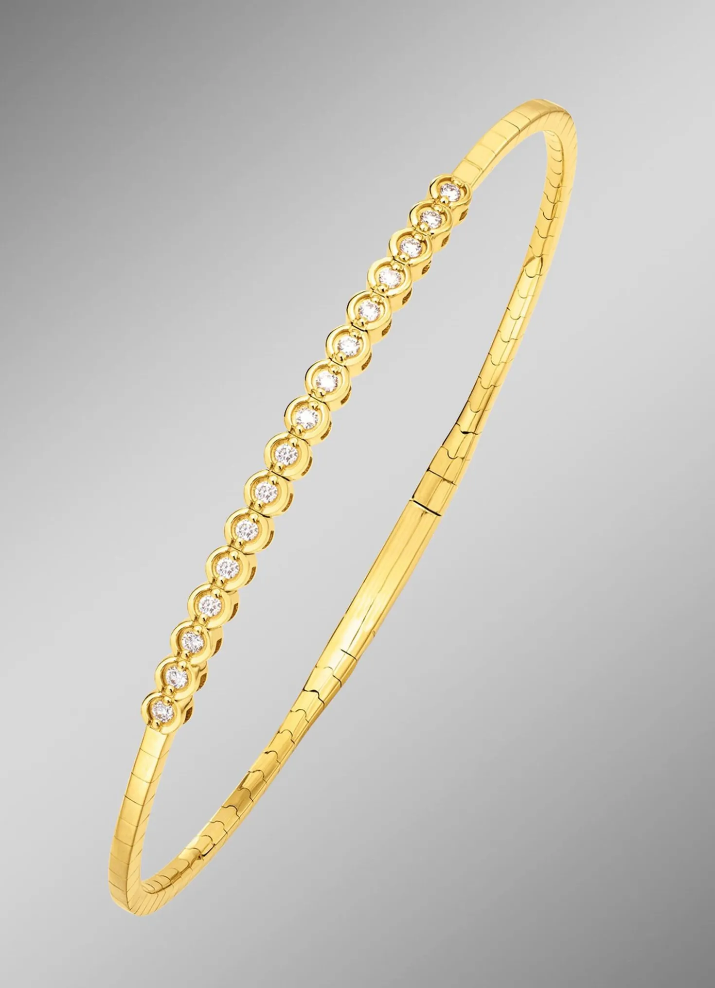 Edler Armreif mit Brillanten