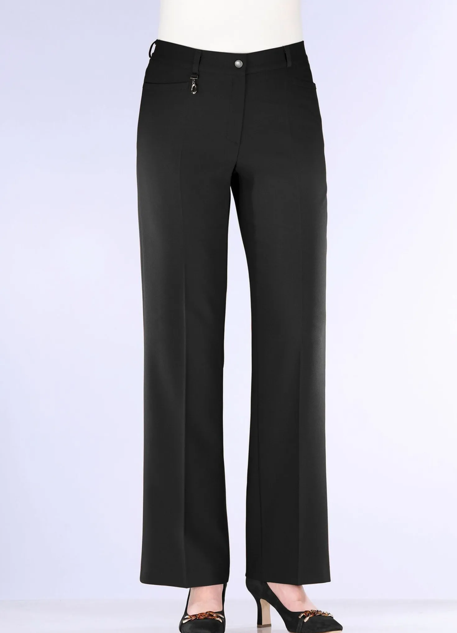 Elegante Hose mit apartem Zieranhänger