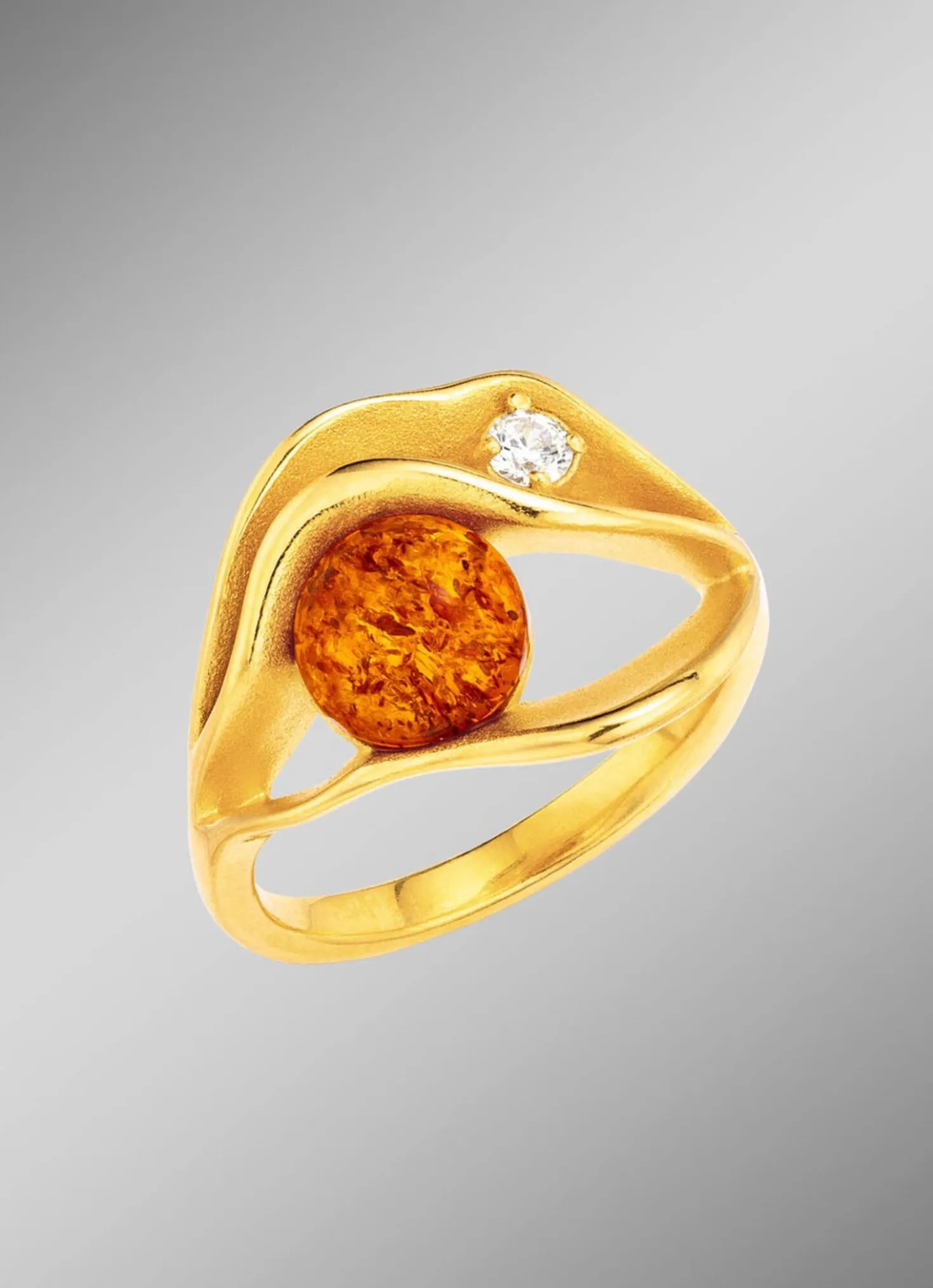 Eleganter Damenring mit echt Bernstein und synth. Zirkonia