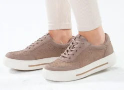 ELENA EDEN Sneaker aus feinem Veloursleder