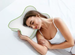 Ergonomisch geformtes Schmetterlingskissen