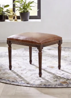 Extravaganter Hocker