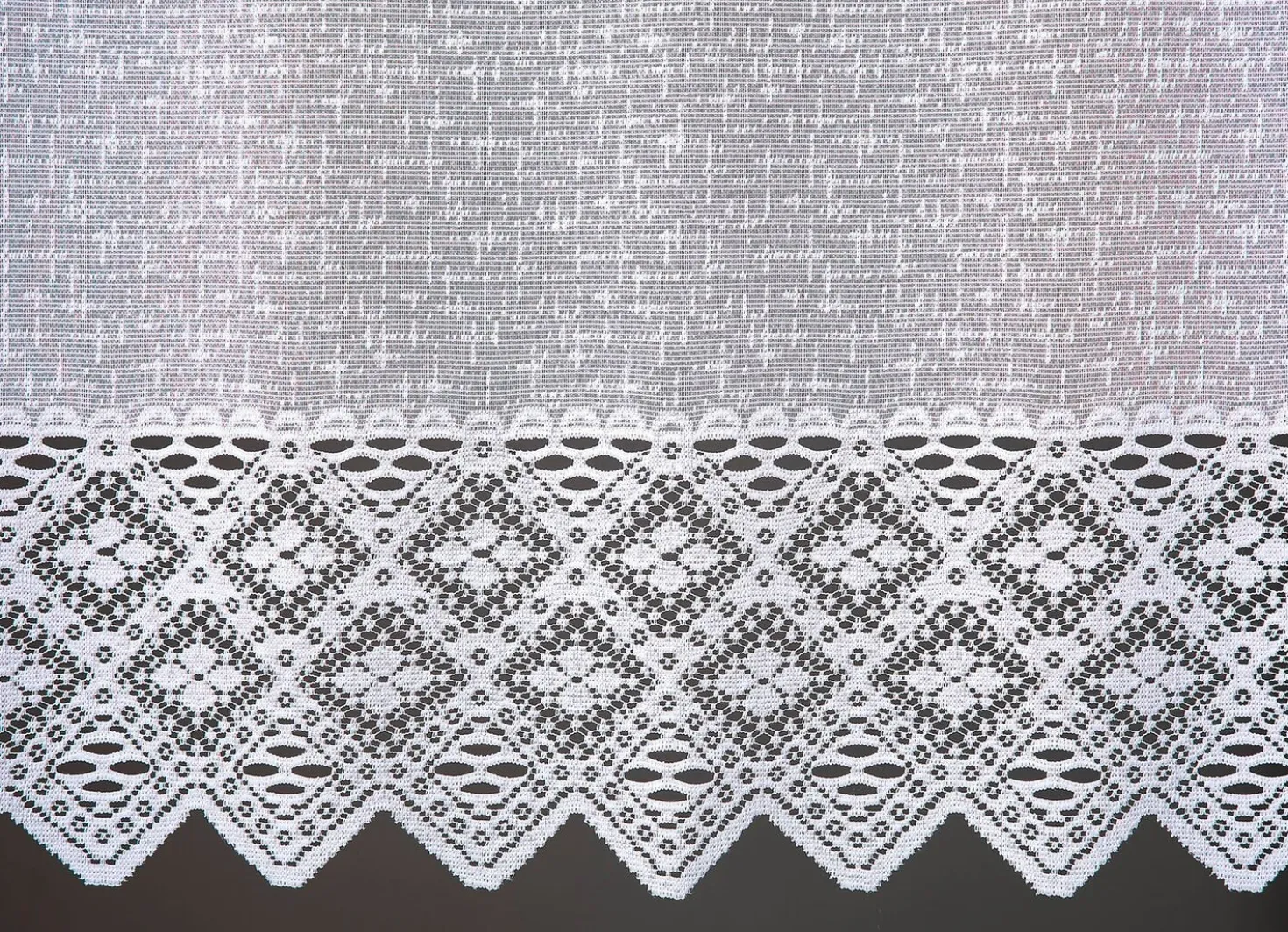 Fensterdekoration Häkelborte aus Jacquard