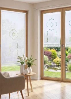 Fenster- und Türbehang mit Stangendurchzug
