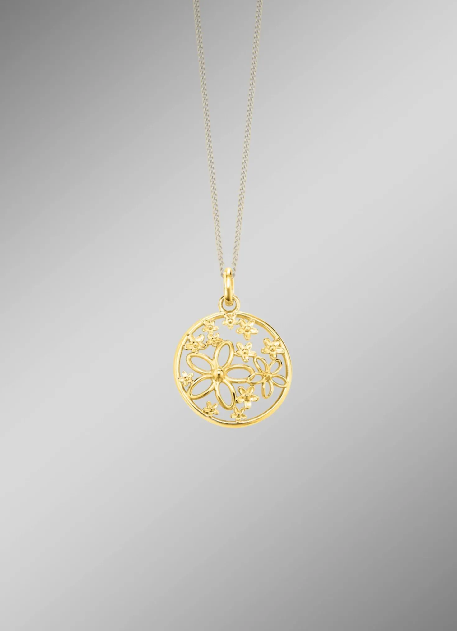 Filigraner Anhänger im Blumendesign
