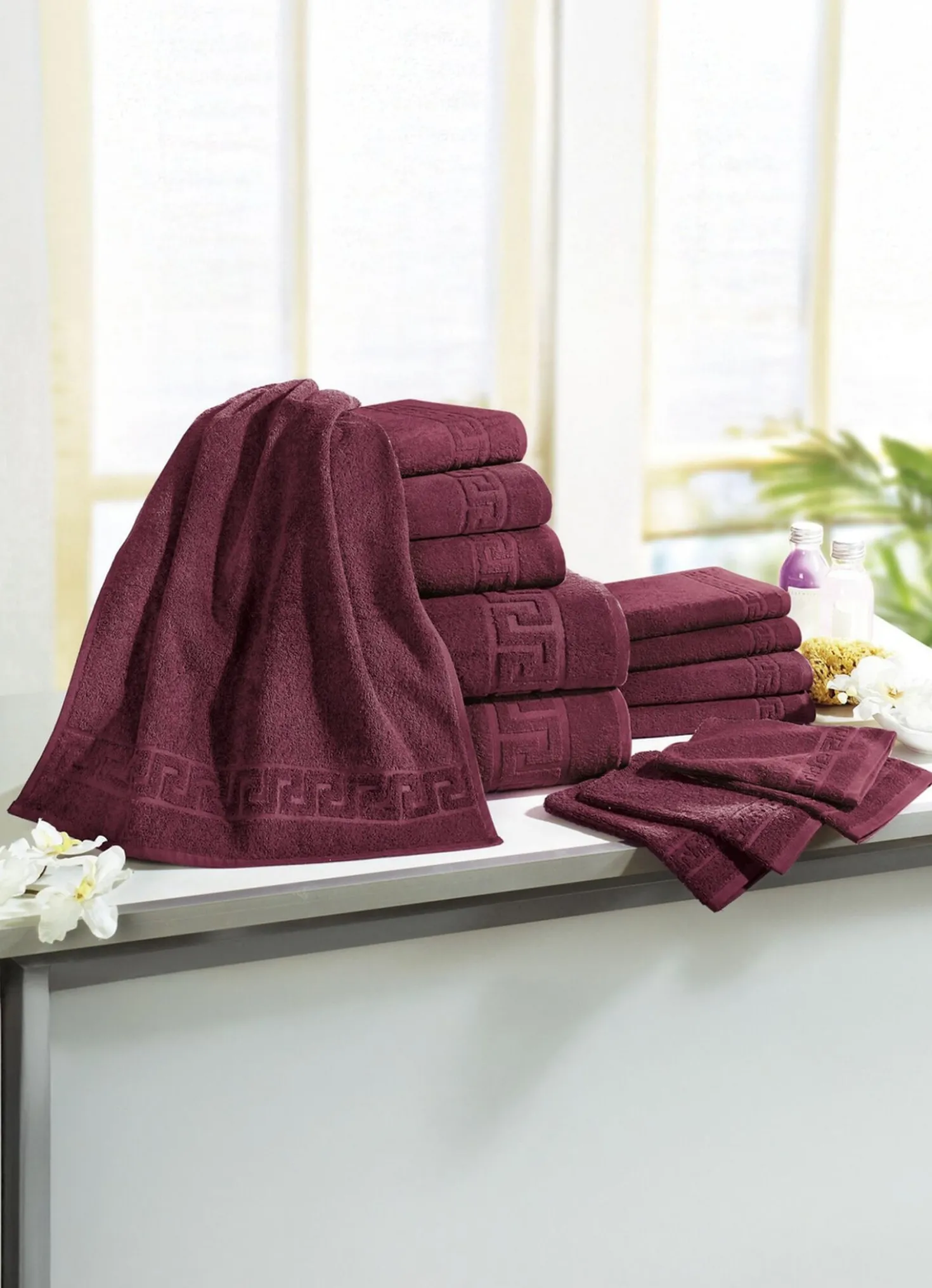 Frottierserie mit Mäander-Jacquard-Struktur