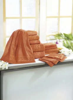Frottierserie mit Mäander-Jacquard-Struktur