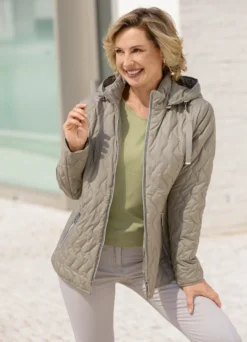 Funktionsjacke mit abnehmbarer Kapuze
