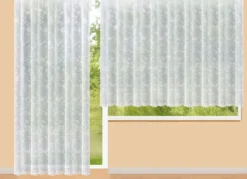 Halbtransparenter Store mit gebogtem Abschluss