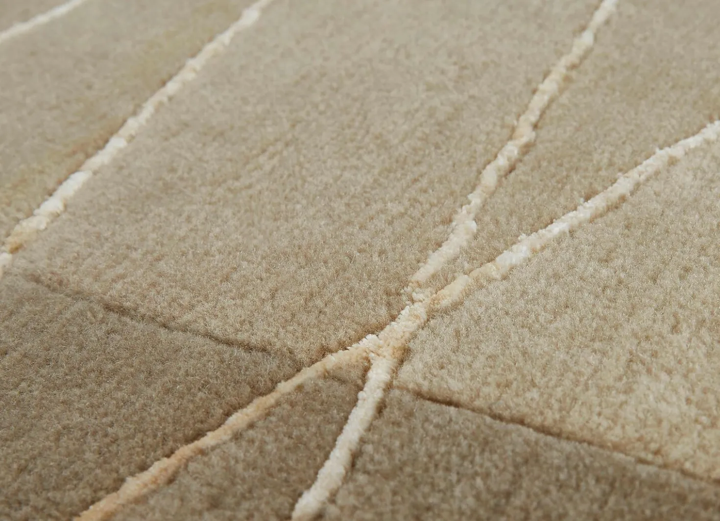 Handgeknüpfte Brücken und Teppiche in Naturfaser-Qualität