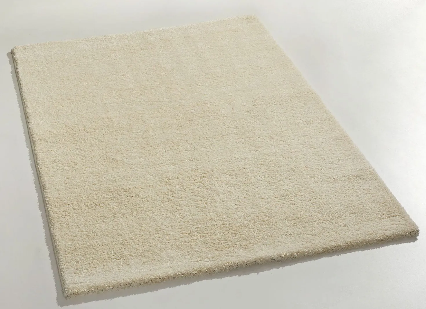 Handgetuftete Brücken und Teppiche mit dichtem Flor