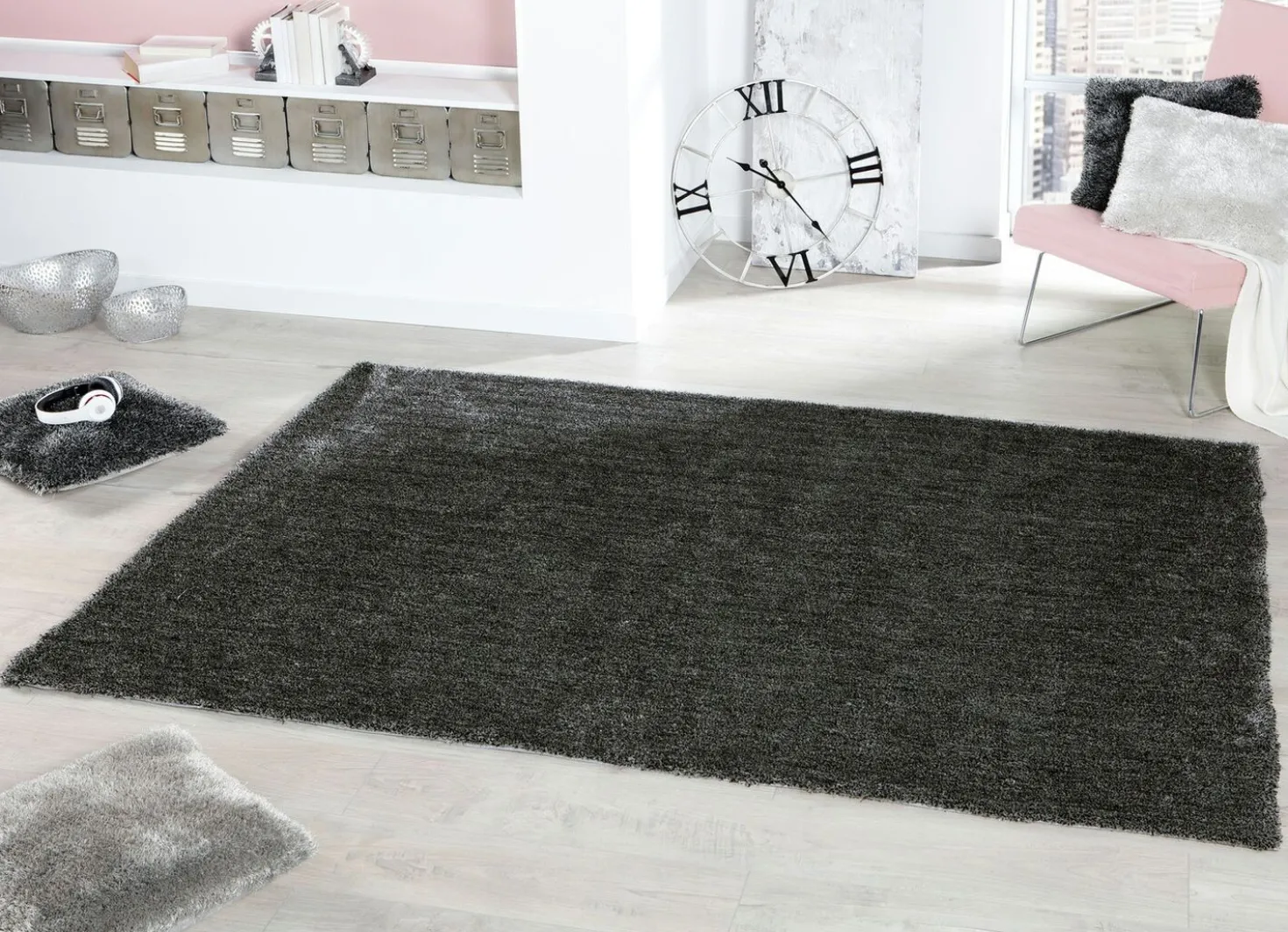Hochflor-Teppiche und Kissen mit Baumwoll-Rückseite