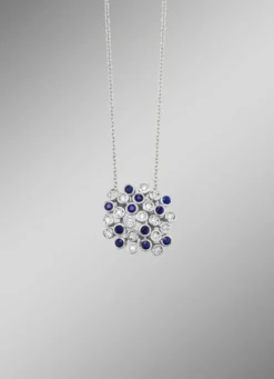 Hochwertiger Anhänger mit Safir und Brillanten