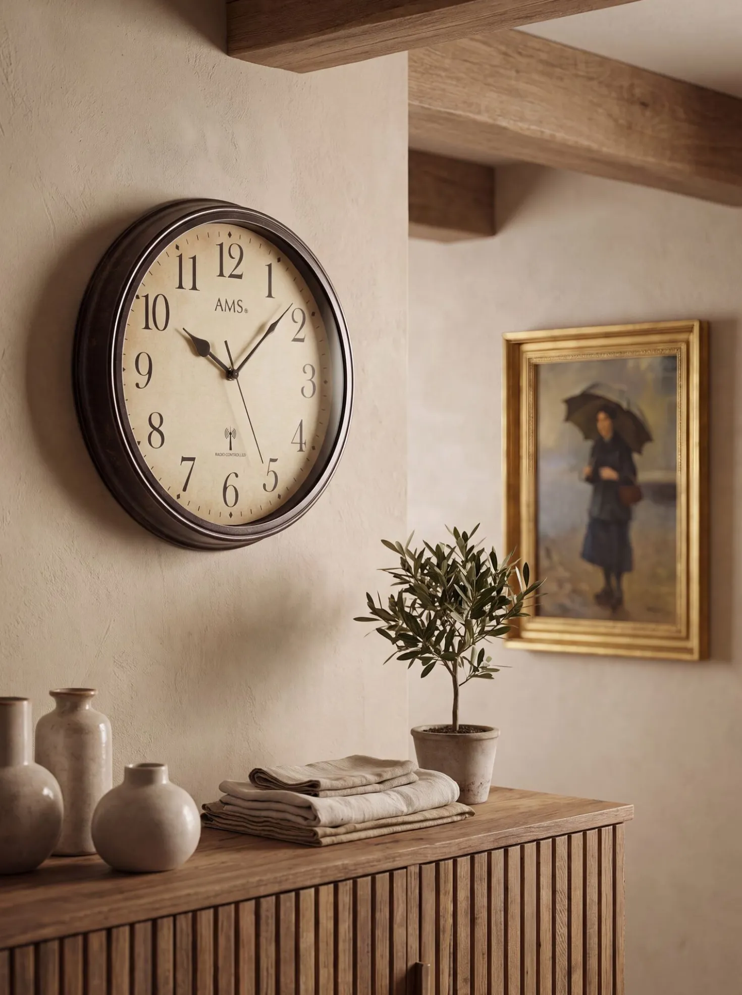 Hochwertige Wanduhr