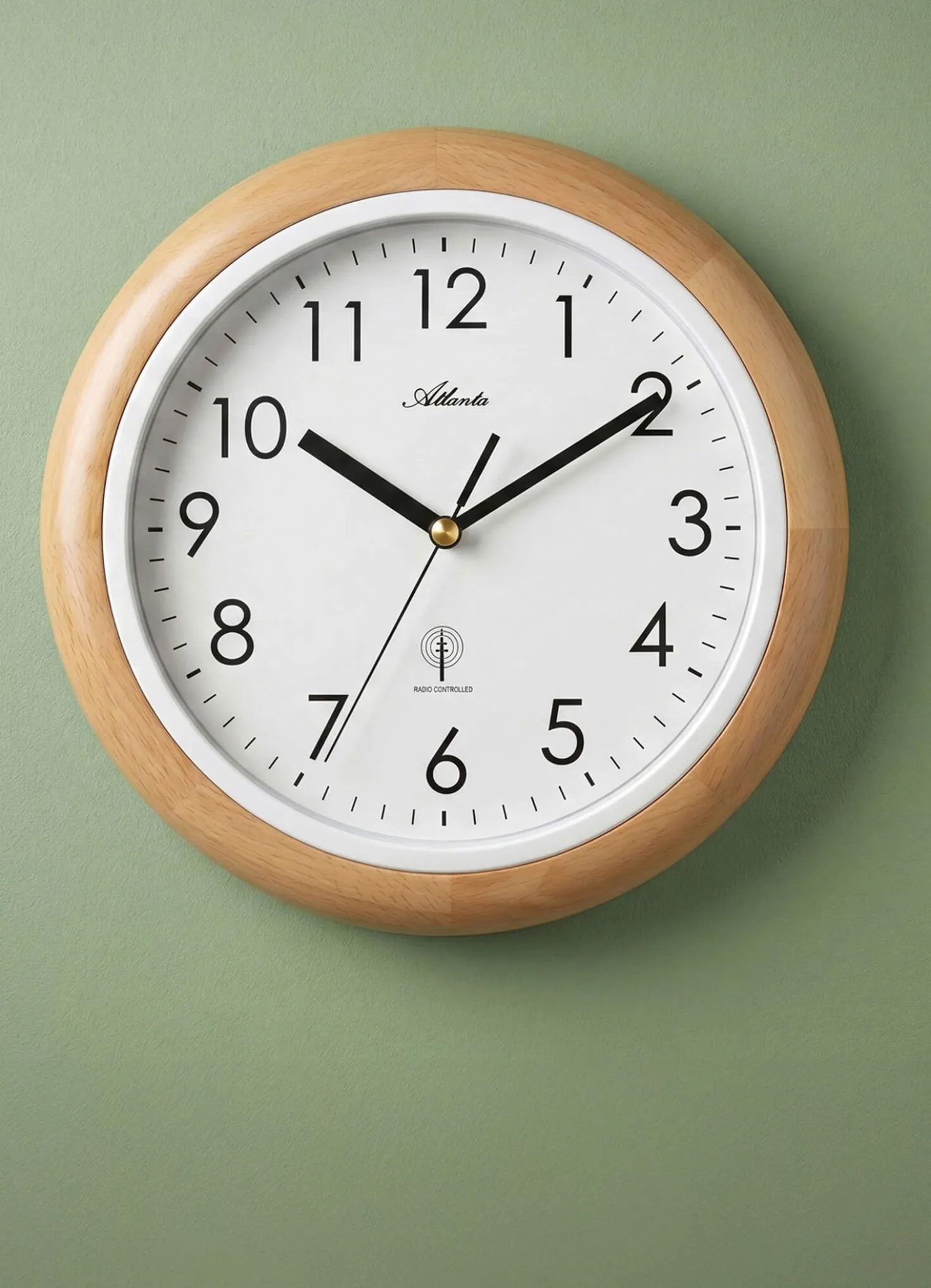 Hochwertige Wanduhr mit Funkwerk