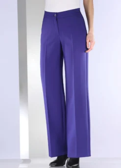 Hose in bequemer Weite
