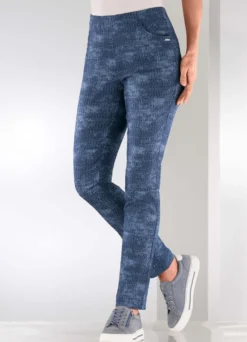 Hose mit effektvoller Struktur