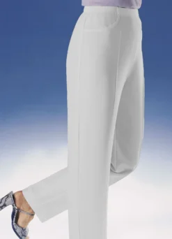 Hose mit praktischen Seitentaschen