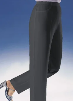Hose mit praktischen Seitentaschen