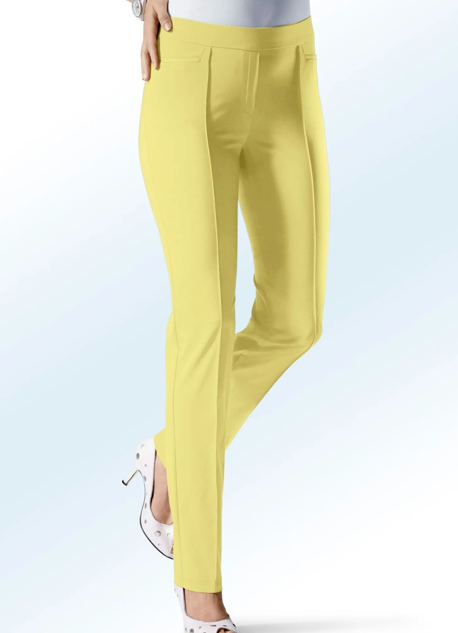 Hose mit schmaler Fußweite