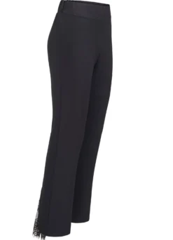 Hose mit Spitzeneinsätzen