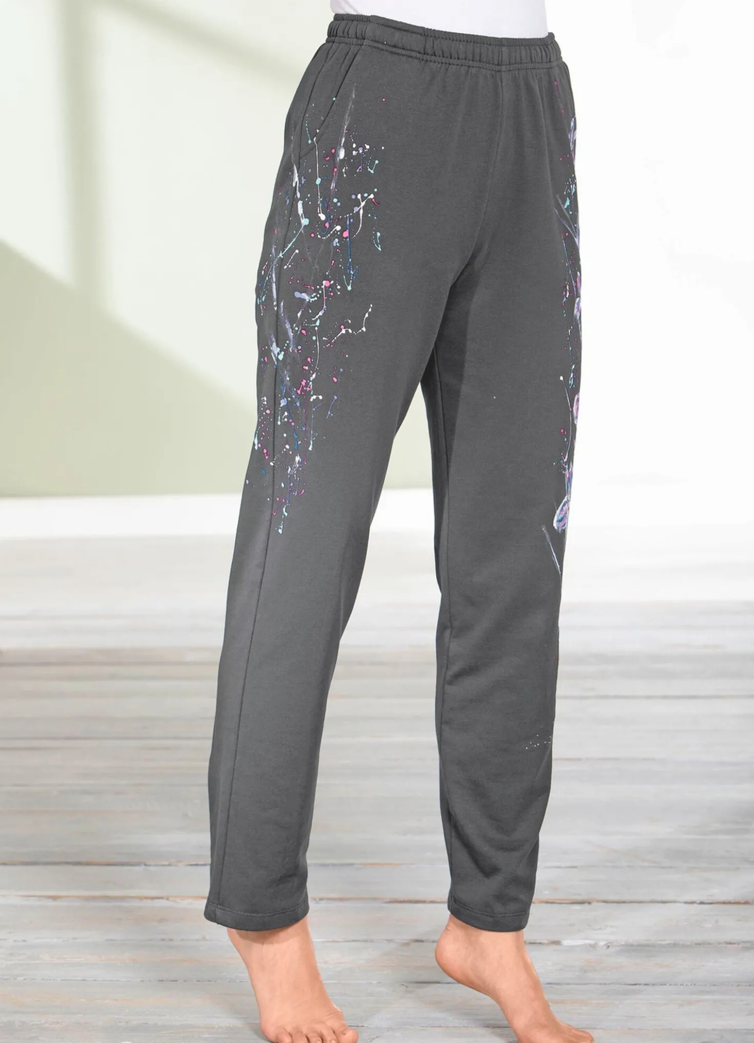 Hose mit tollem Floral Dessin