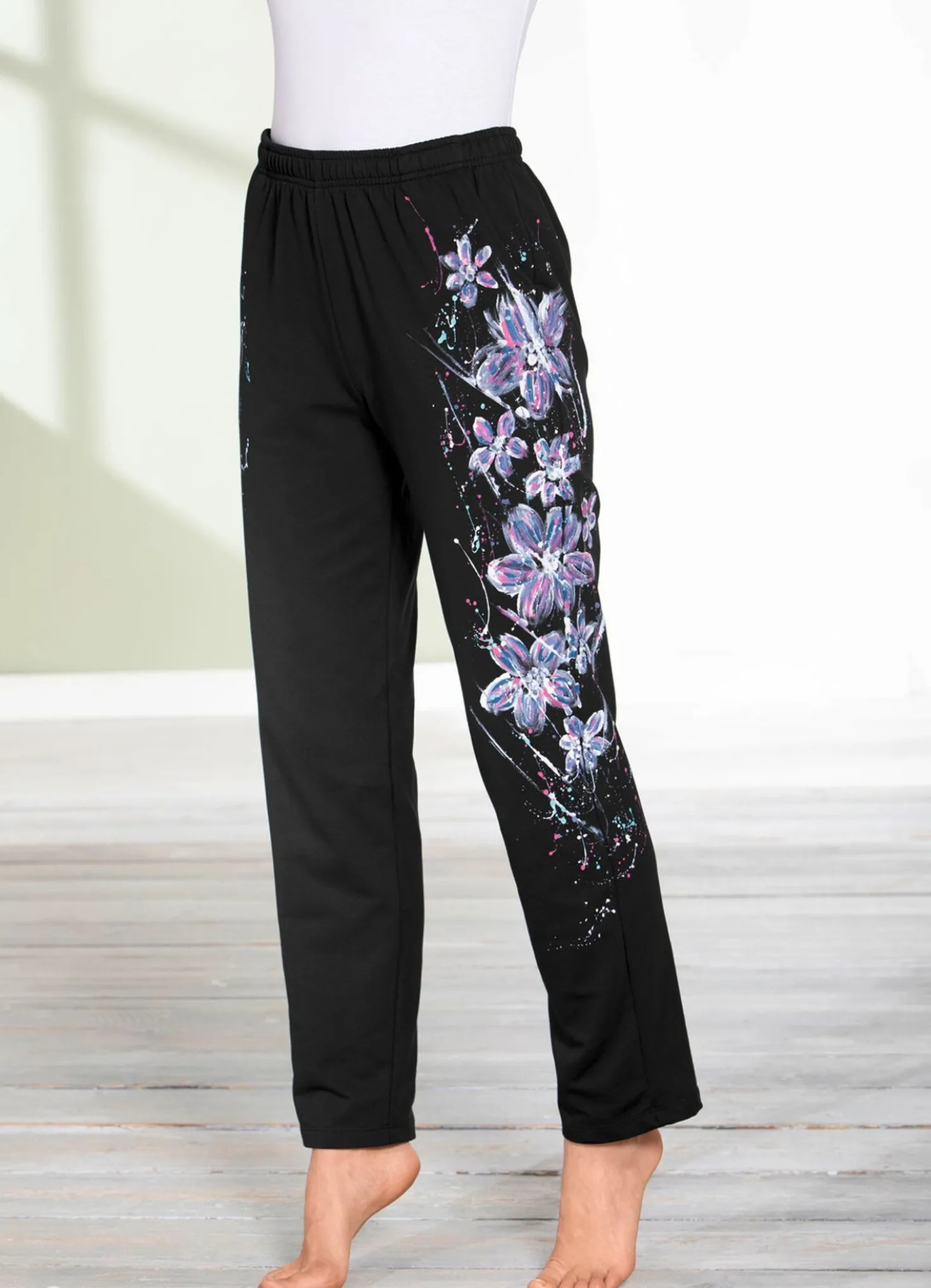 Hose mit tollem Floral Dessin