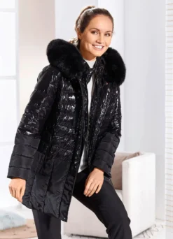 Jacke im angesagten Materialmix
