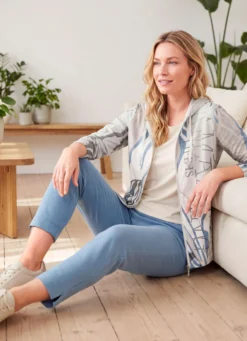 Jacke mit Kapuze